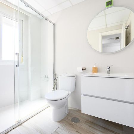 Bright Apartment In Малага Екстер'єр фото