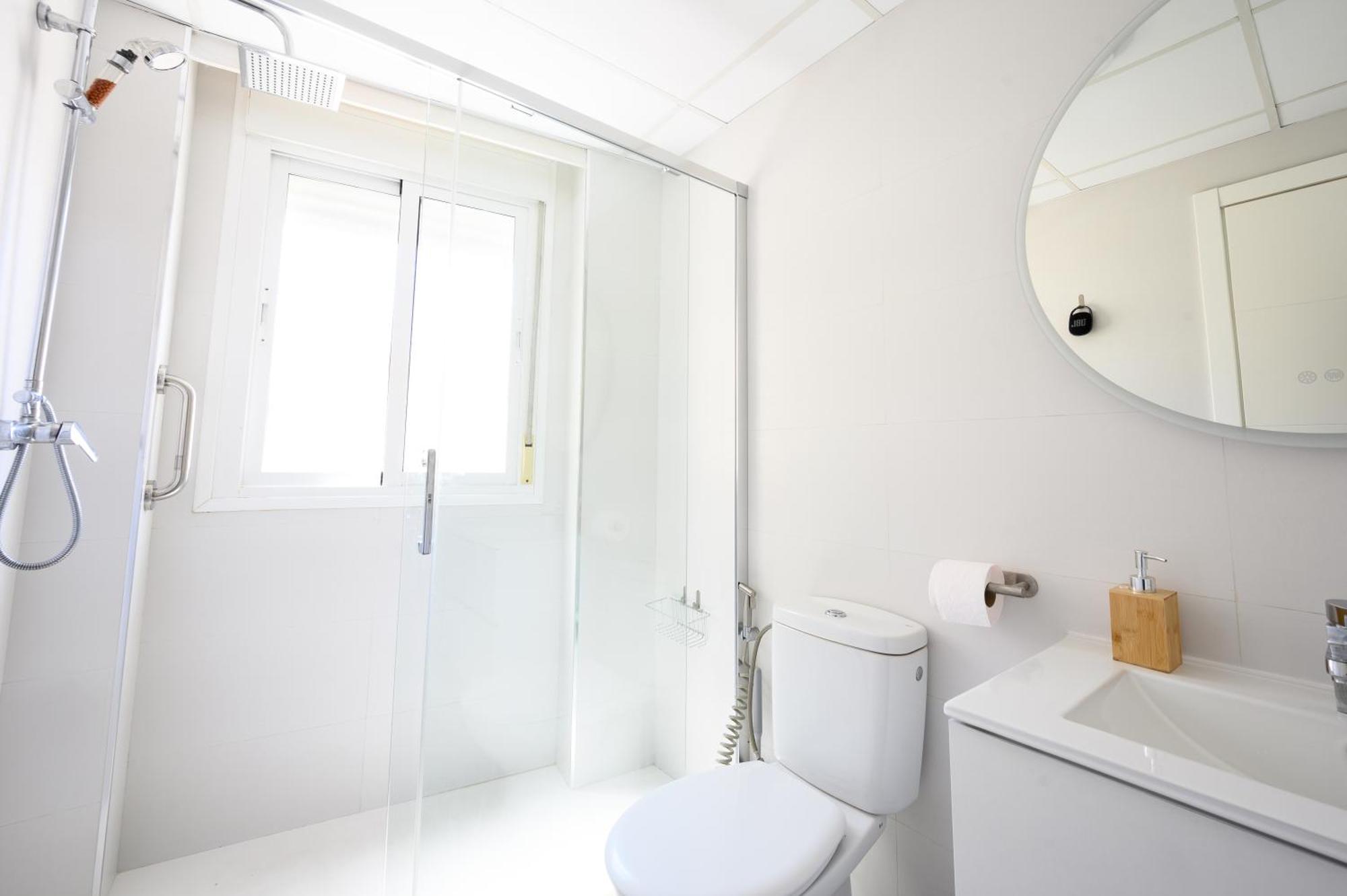 Bright Apartment In Малага Екстер'єр фото